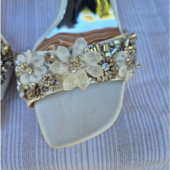 Badgley Mischka Alexa Embellished Block Heel Shoes - Picture 6 of 13